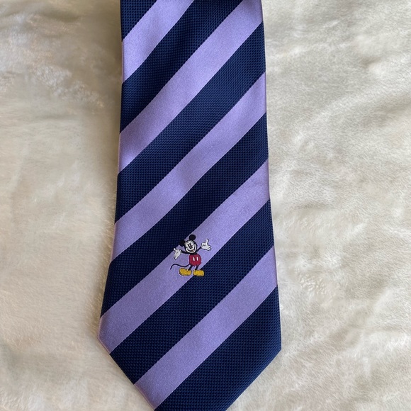 Walt Disney world Tie - Picture 6 of 8